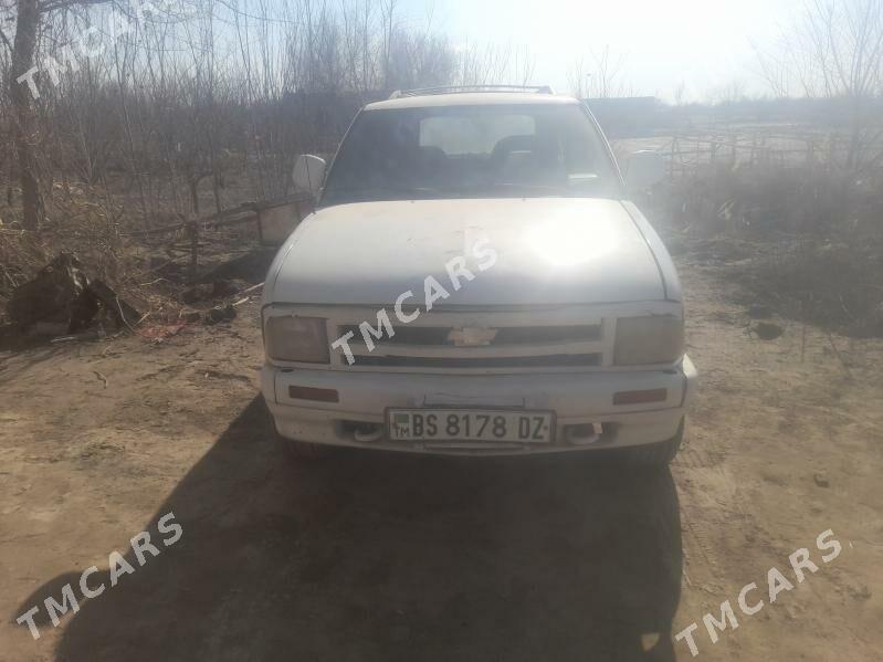 Chevrolet Blazer 1997 - 25 000 TMT - Köneürgenç - img 3