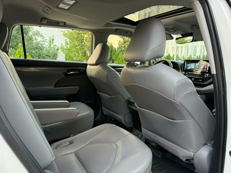Toyota Highlander 2021 - 610 000 TMT - Aşgabat - img 7