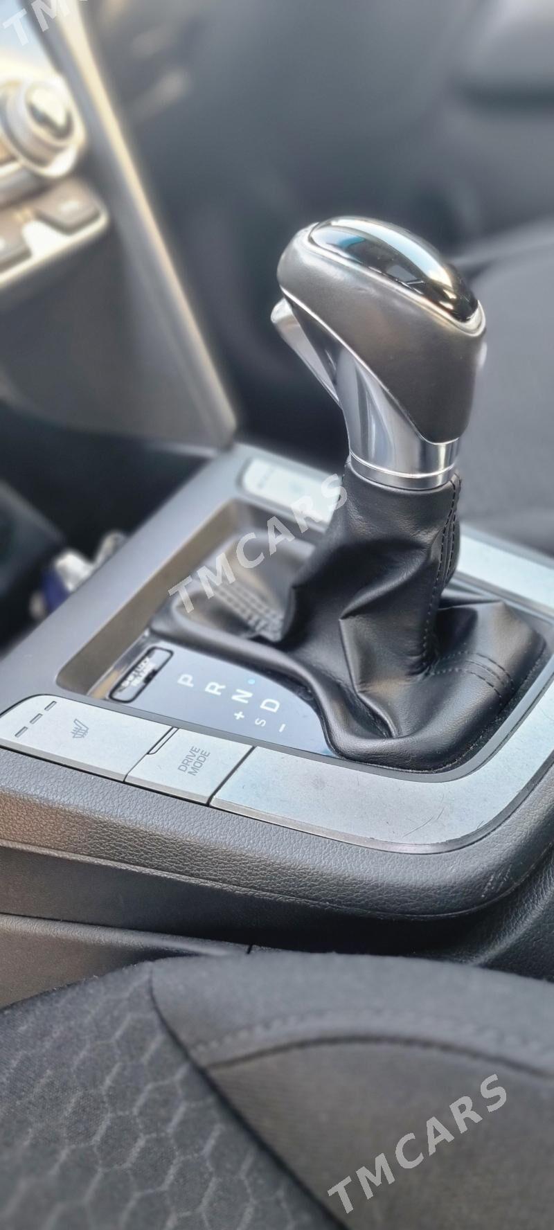 Hyundai Elantra 2020 - 210 000 TMT - 14-nji tapgyr (Sowhozny köç) - img 6