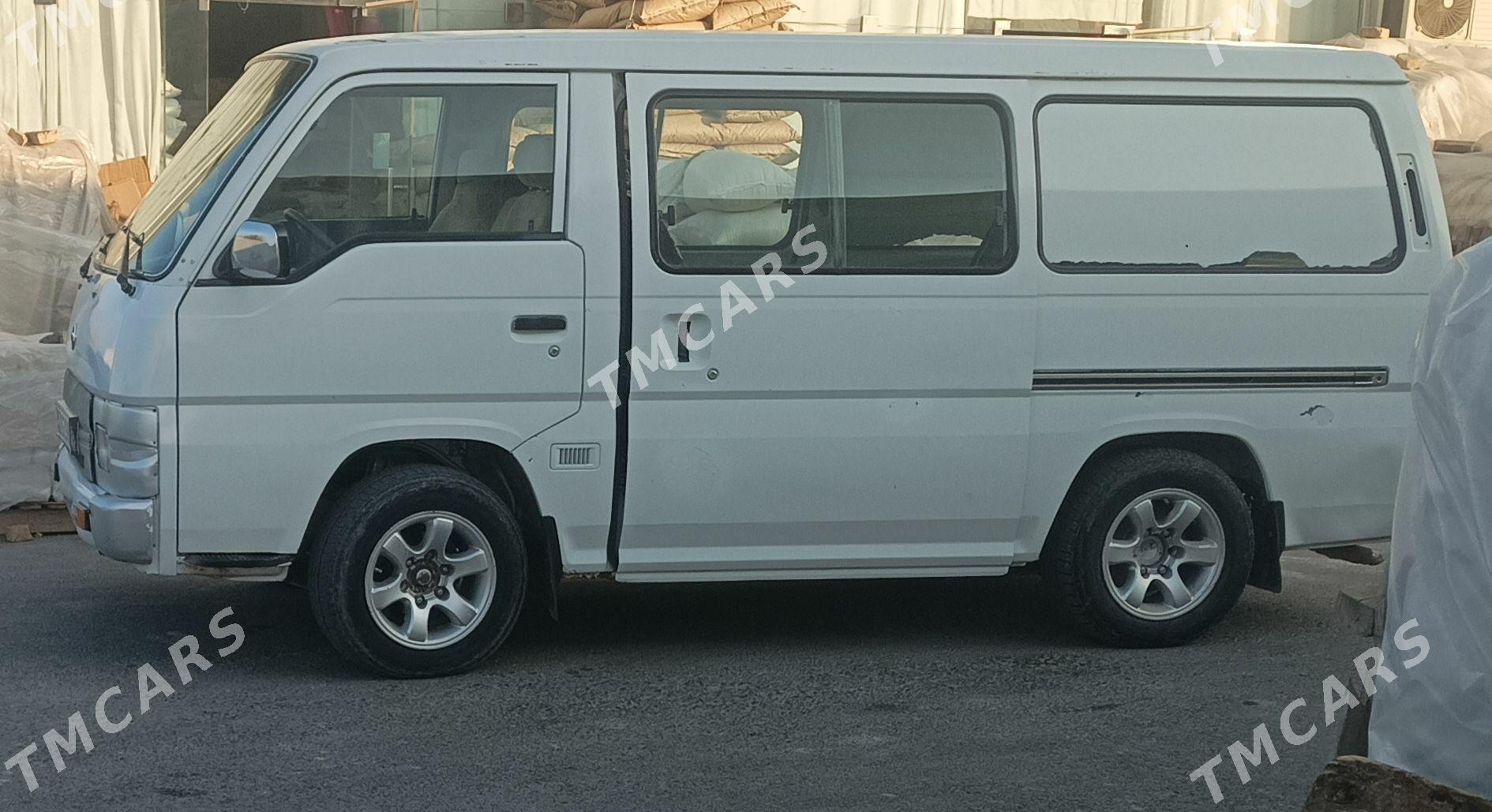 Toyota Hiace 1996 - 60 000 TMT - Сакарчага - img 4