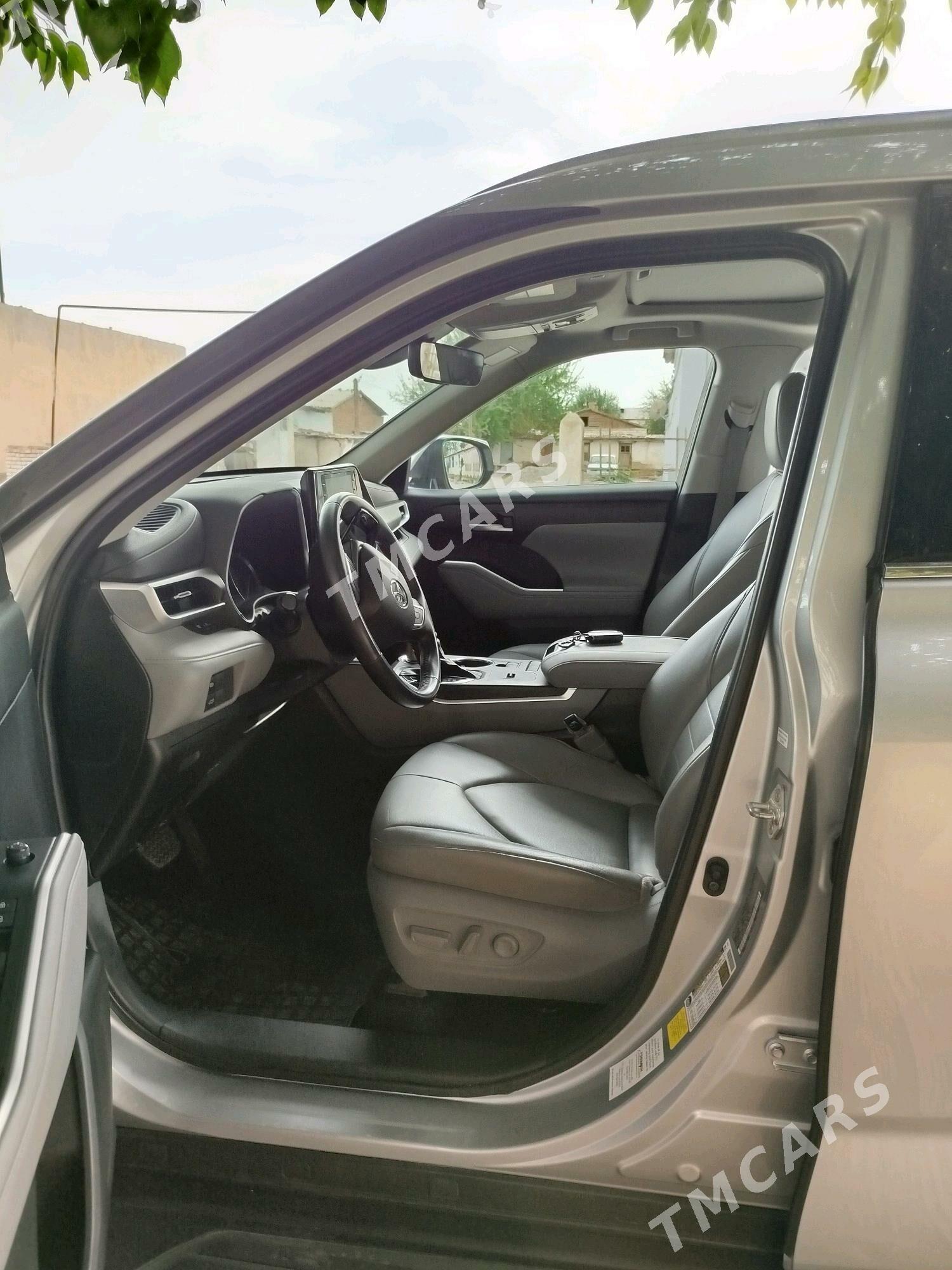 Toyota Highlander 2020 - 560 000 TMT - Tejen - img 7