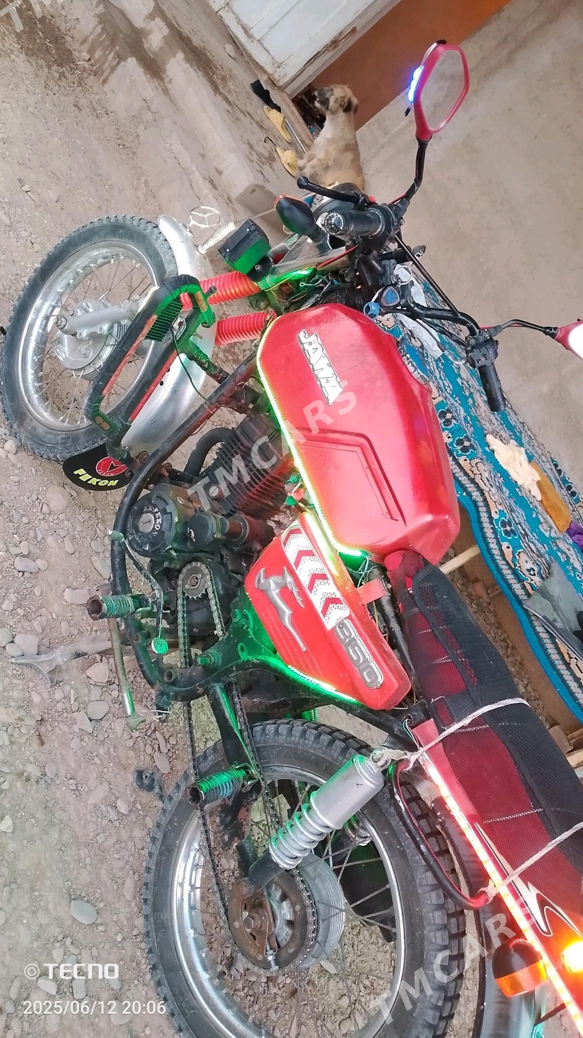Jawa 300 2023 - 12 000 TMT - Sarahs - img 2