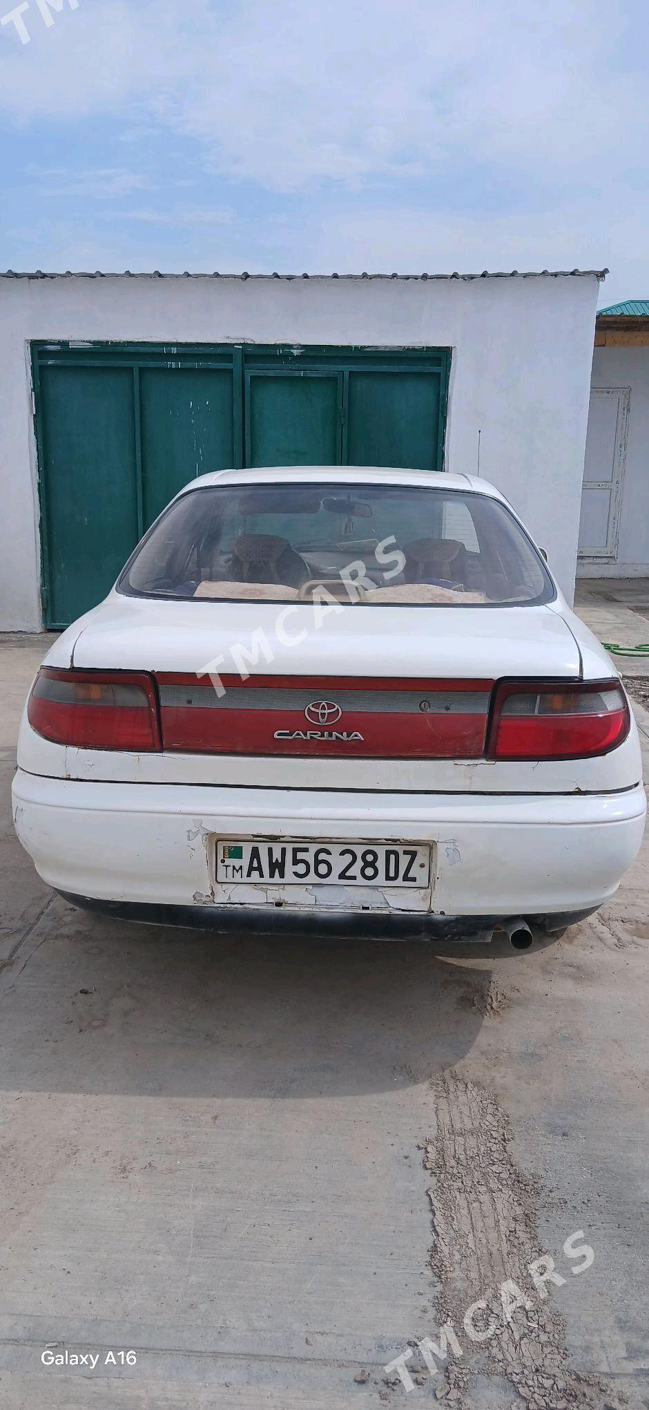 Toyota Carina 1994 - 40 000 TMT - Кёнеургенч - img 4