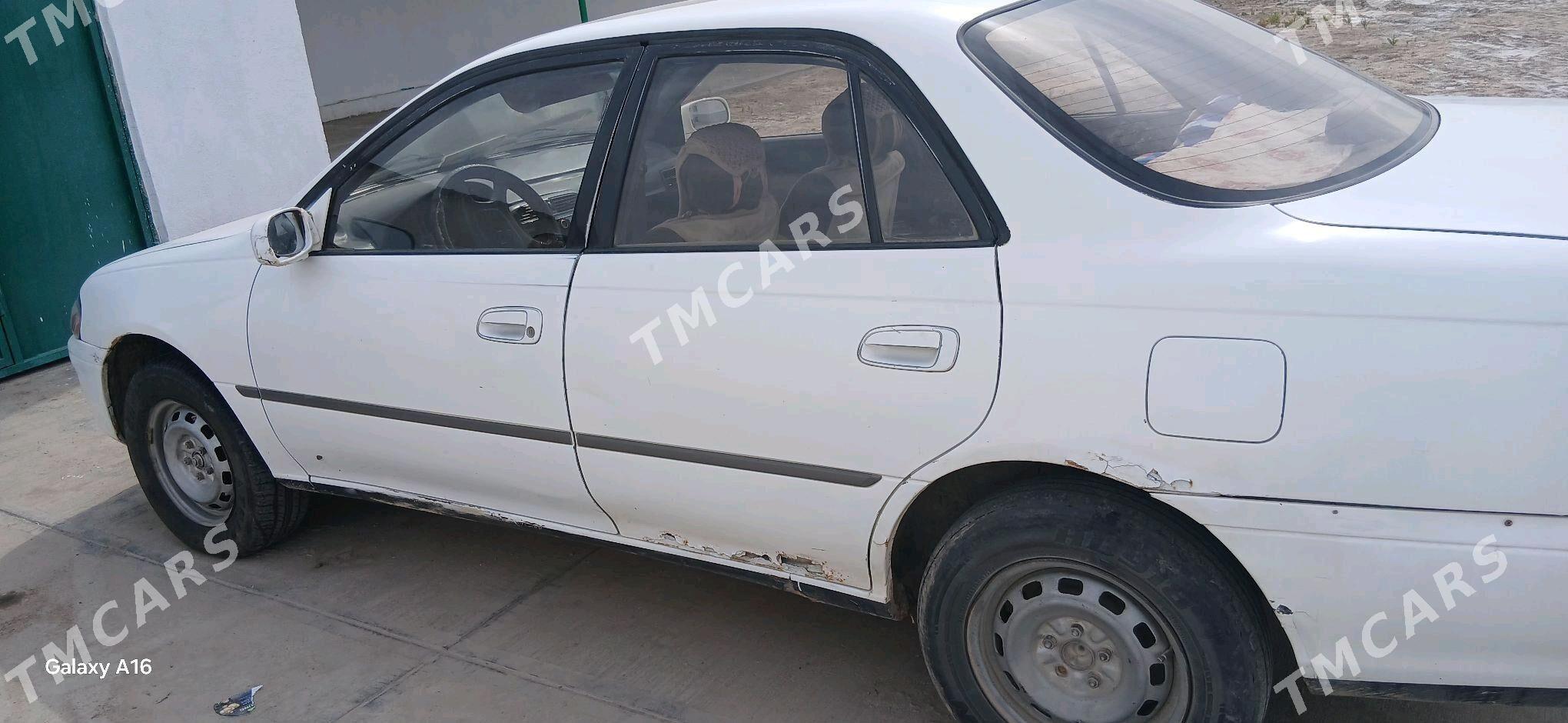 Toyota Carina 1994 - 40 000 TMT - Кёнеургенч - img 5