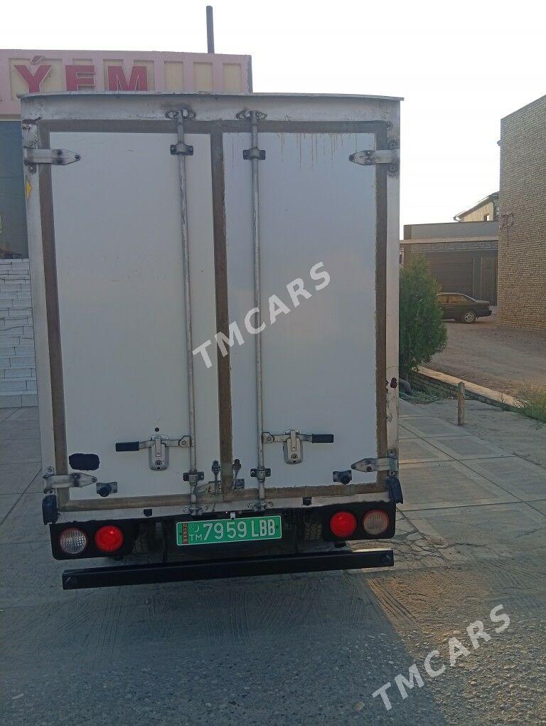 Kia Bongo 2018 - 220 000 TMT - Kerki - img 3