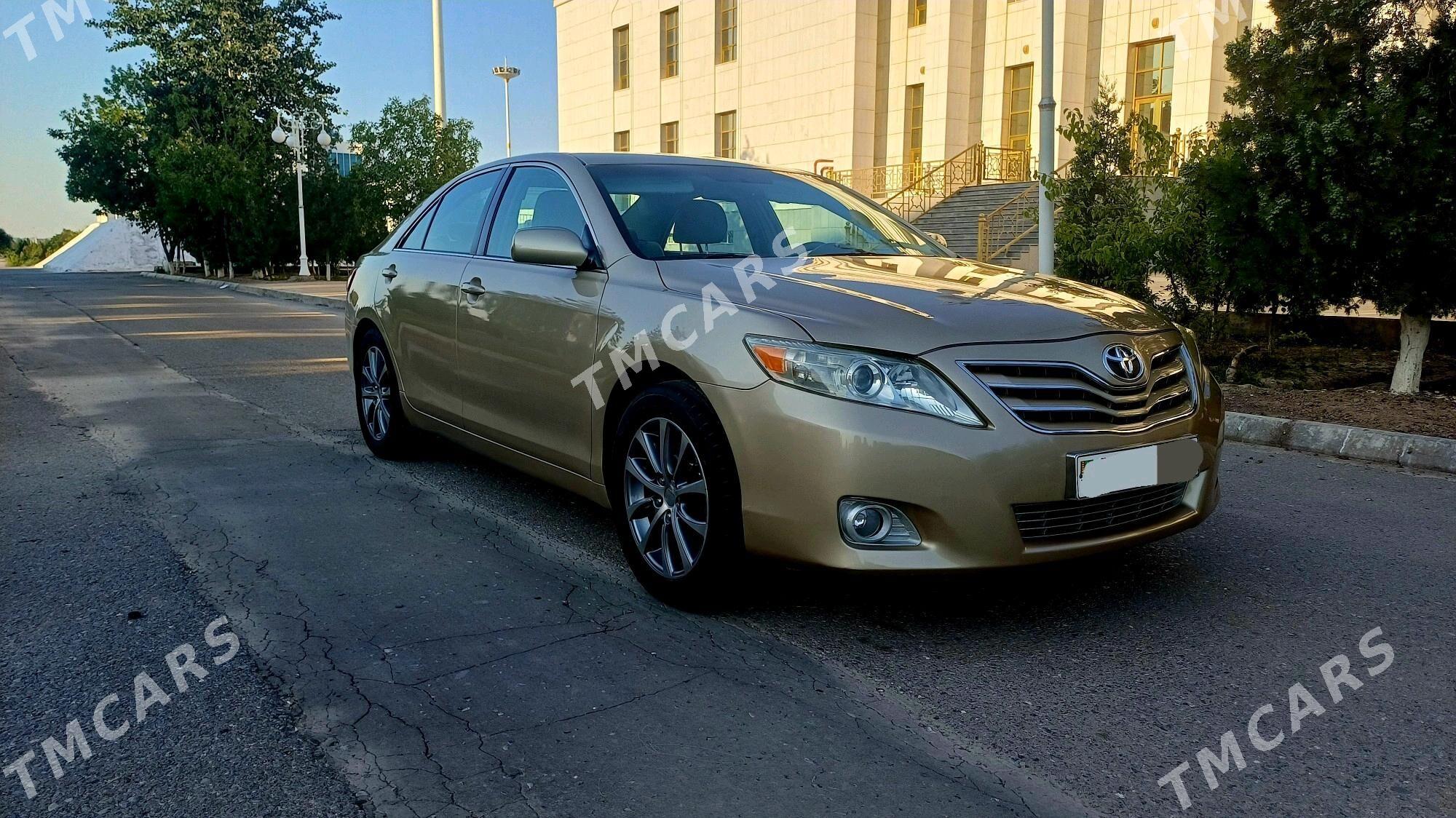 Toyota Camry 2010 - 200 000 TMT - Дашогуз - img 3