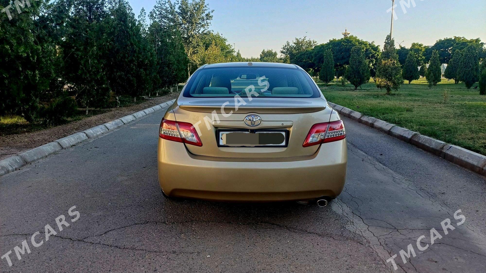 Toyota Camry 2010 - 200 000 TMT - Дашогуз - img 6
