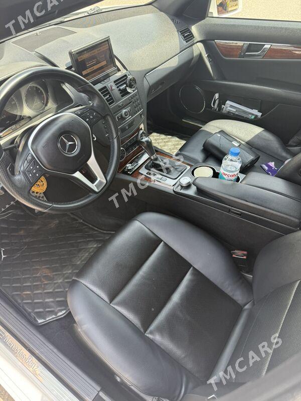 Mercedes-Benz C300 2011 - 240 000 TMT - Ашхабад - img 4