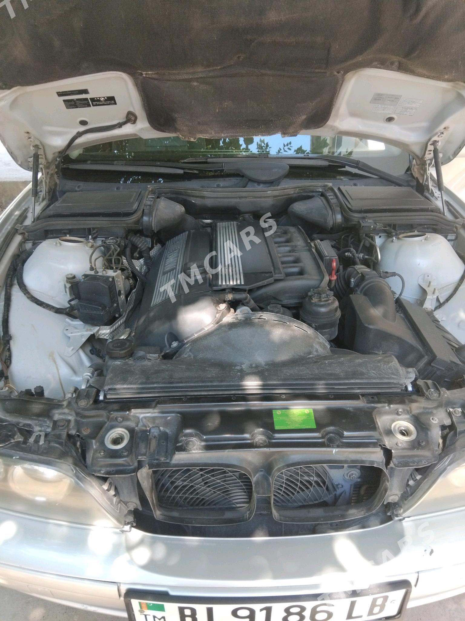 BMW 525 2003 - 130 000 TMT - Türkmenabat - img 3