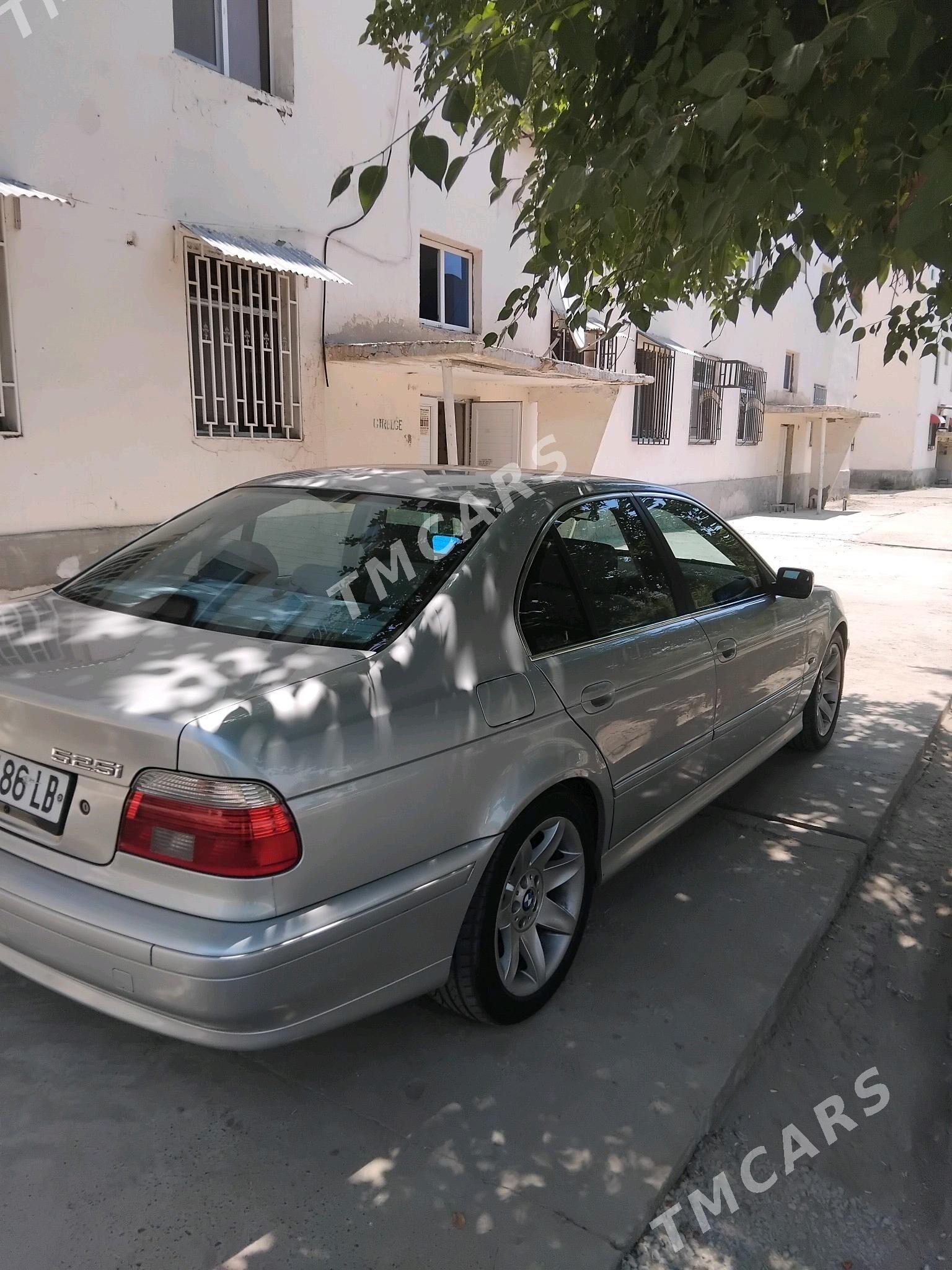 BMW 525 2003 - 130 000 TMT - Türkmenabat - img 6