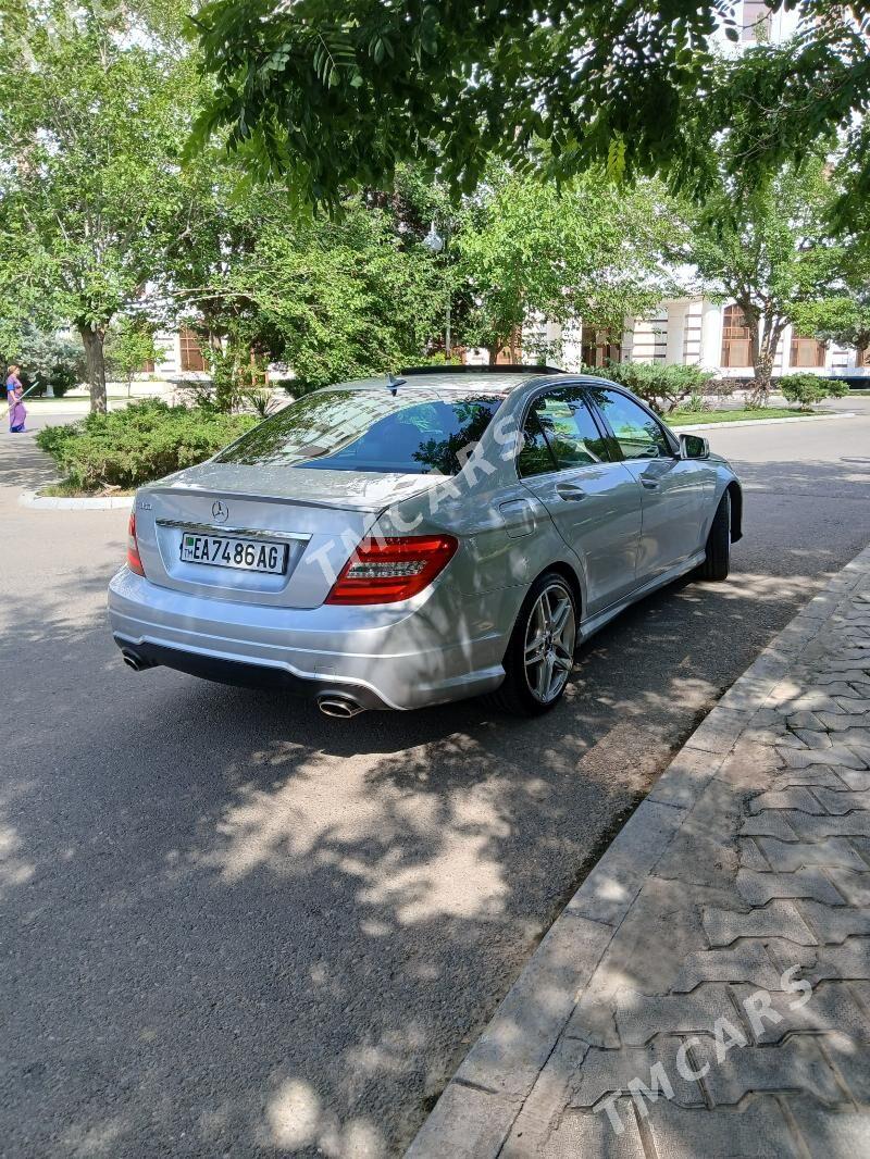 Mercedes-Benz C350 2013 - 300 000 TMT - Aşgabat - img 3