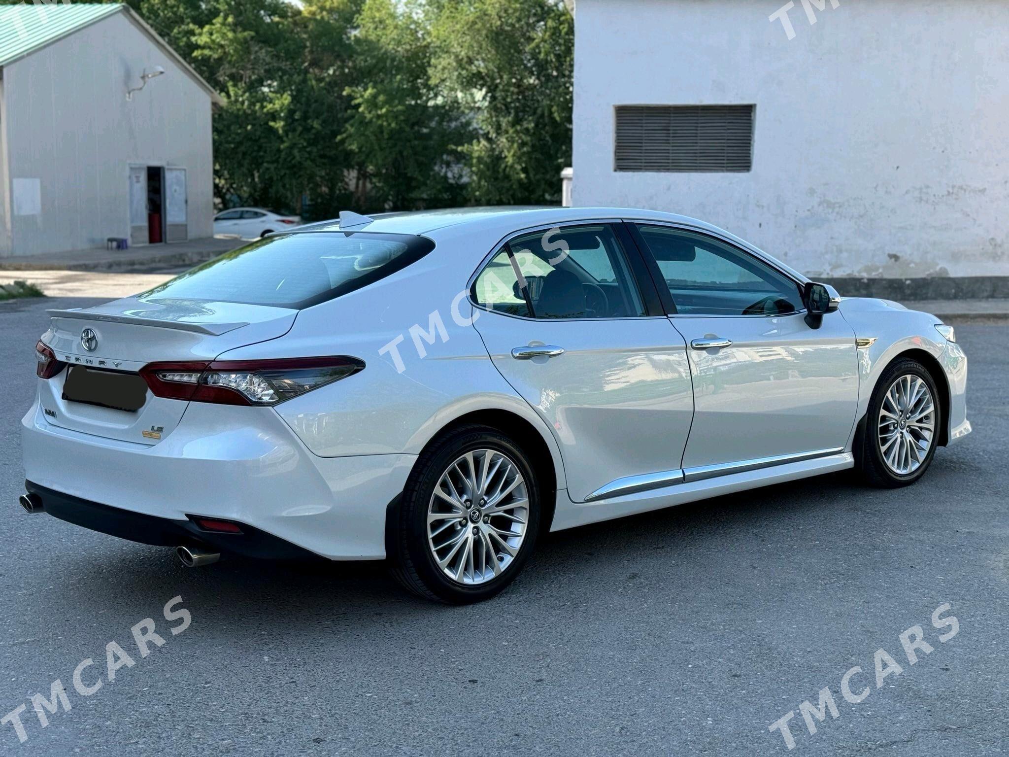 Toyota Camry 2019 - 275 000 TMT - Aşgabat - img 4