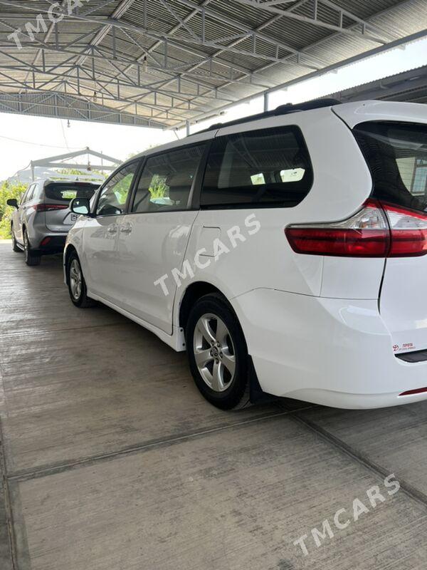 Toyota Sienna 2019 - 360 000 TMT - Гёкдепе - img 2
