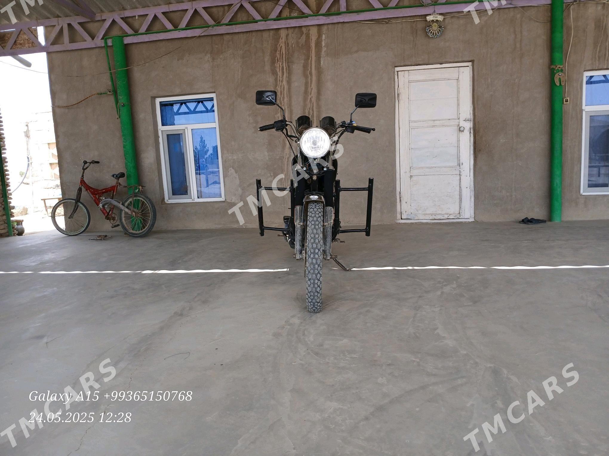 Fekon FK150-8G 2015 - 8 000 TMT - Этрек - img 4