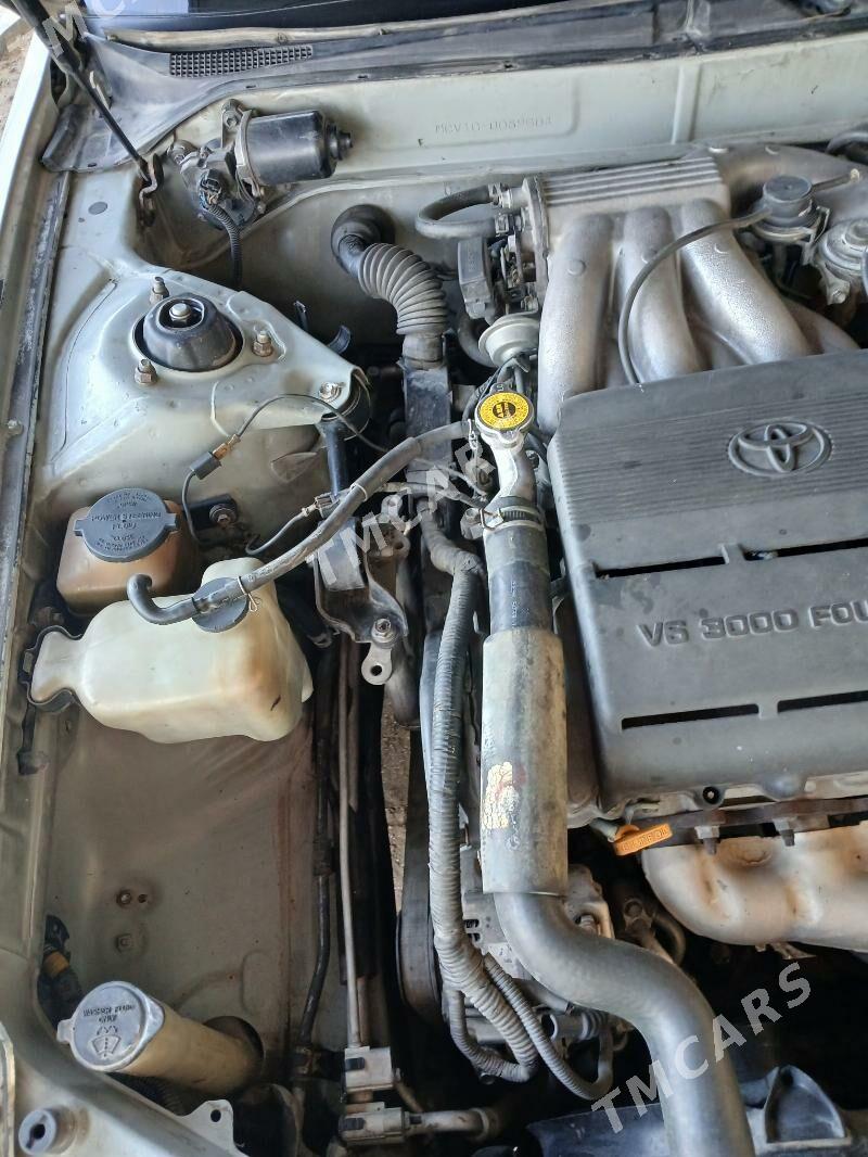 Toyota Camry 1995 - 120 000 TMT - Фарап - img 8