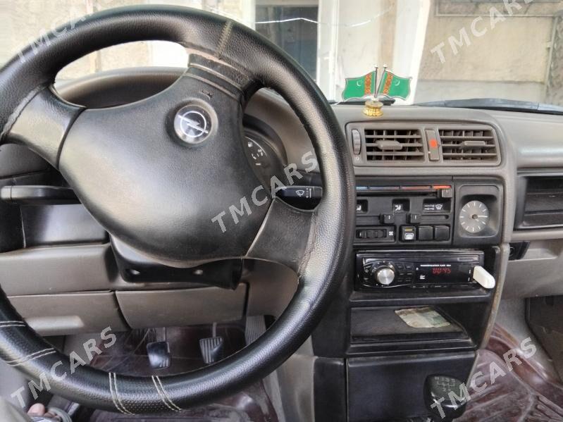 Opel Vectra 1991 - 26 000 TMT - Туркменабат - img 3