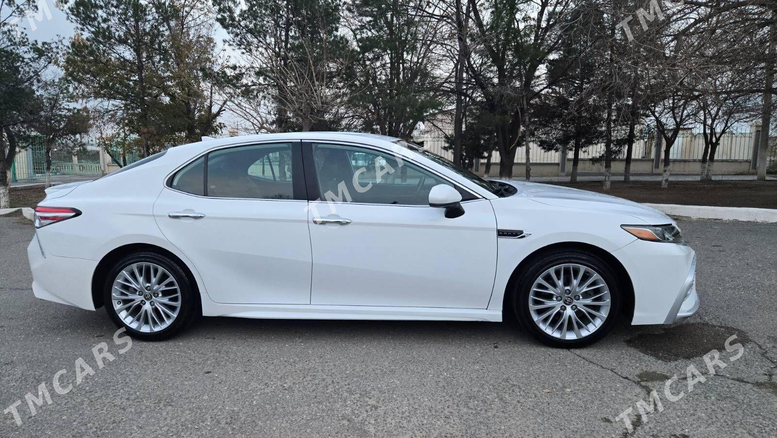 Toyota Camry 2020 - 310 000 TMT - Aşgabat - img 3