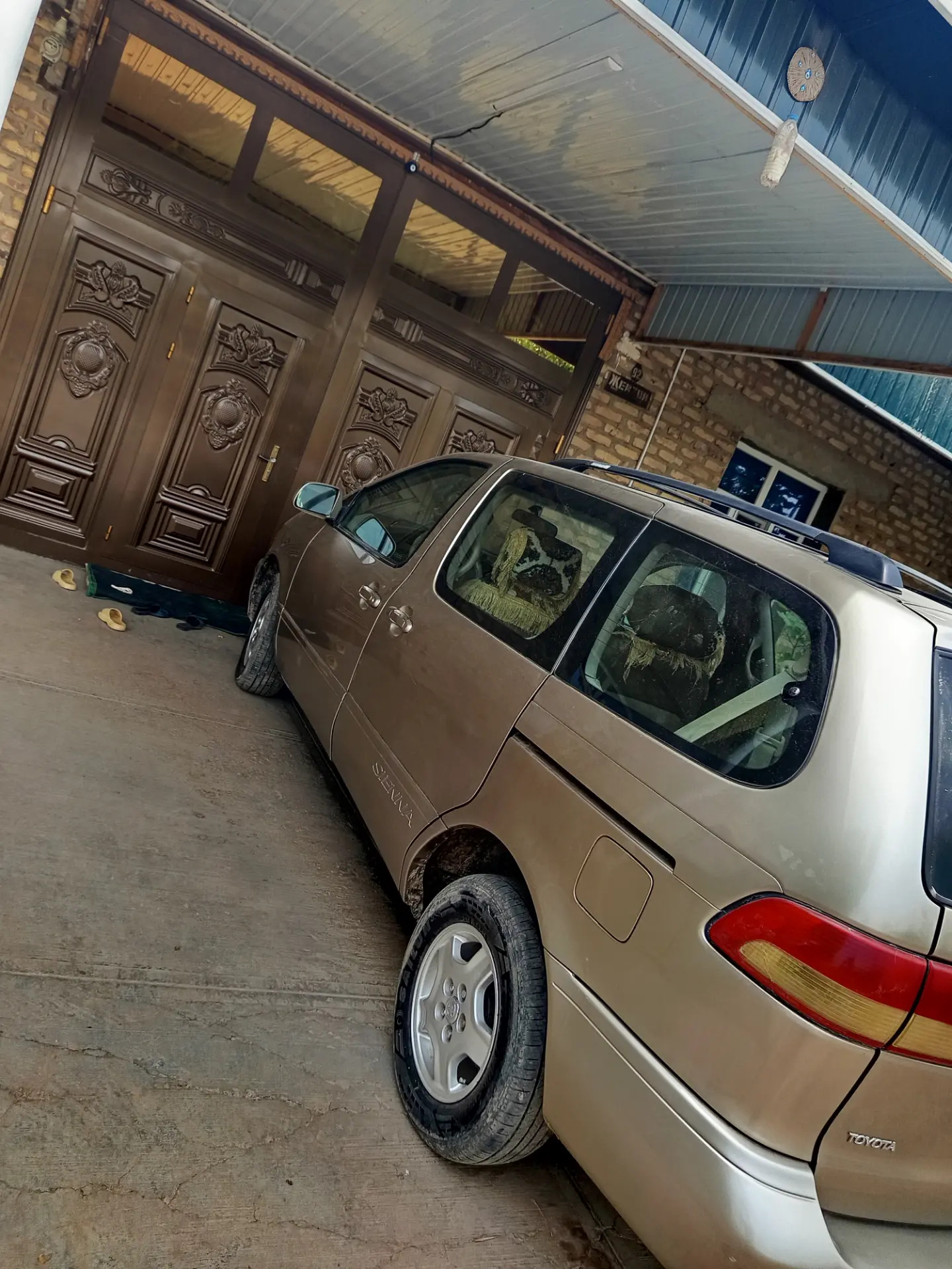 Toyota Sienna 2000 - 142 000 TMT - Köneürgenç - img 4