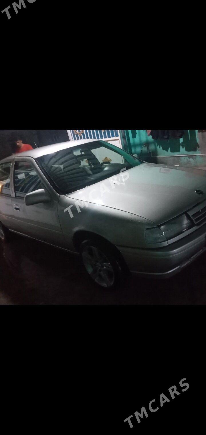 Opel Vectra 1990 - 34 000 TMT - Bagyr - img 3