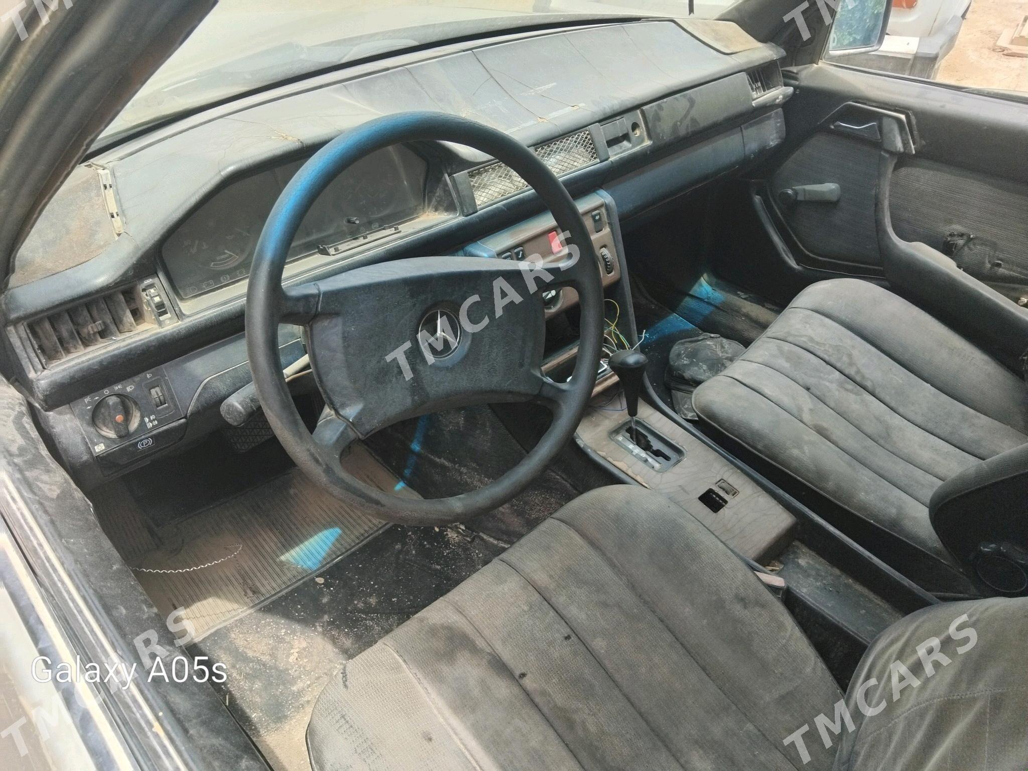 Mercedes-Benz 190-Class 1994 - 7 000 TMT - Гороглы (Тагта) - img 4
