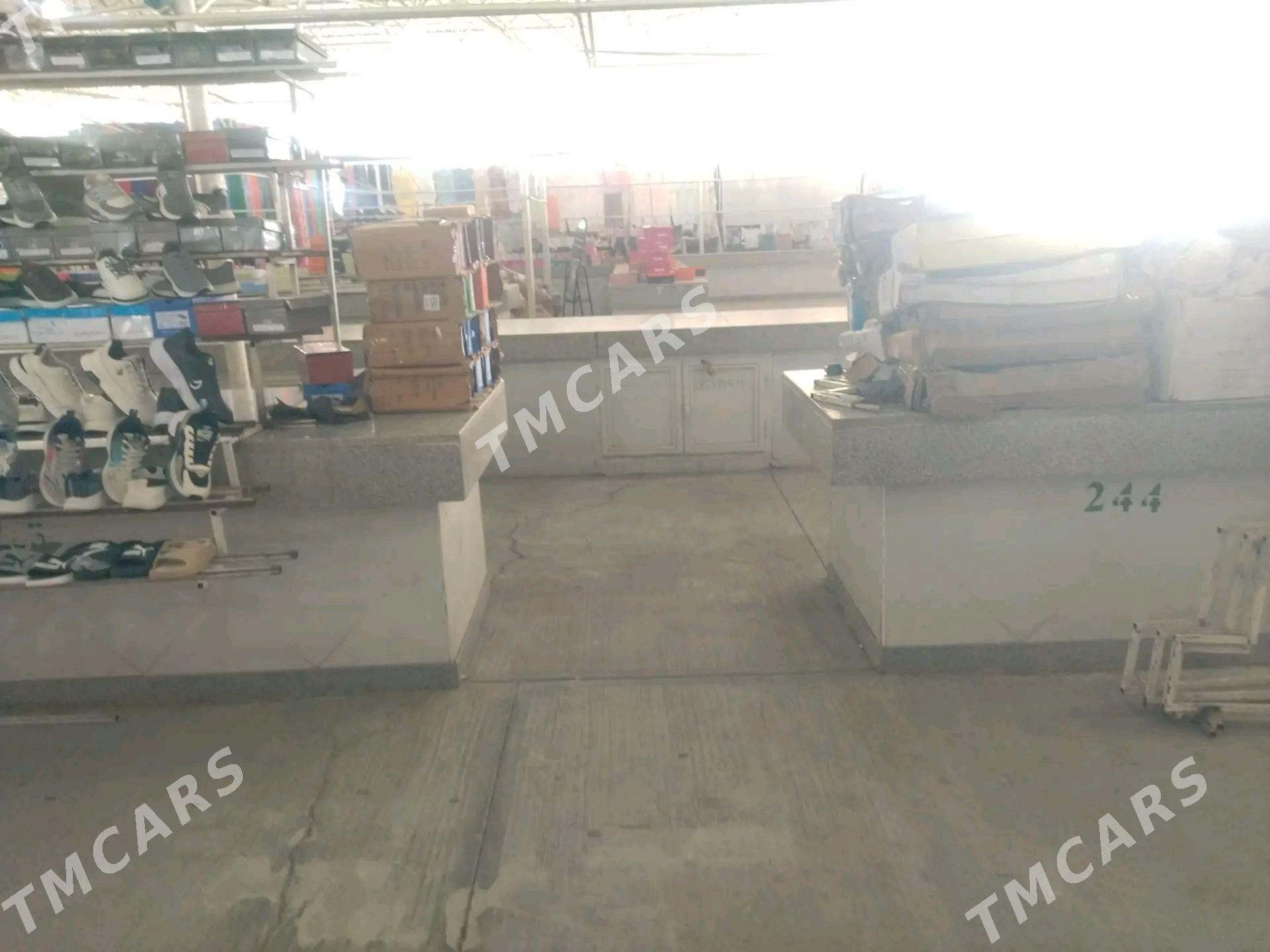 Jyllyk bazar prlawka - "Алтын Асыр" Гундогар базары ( Толкучка) - img 4