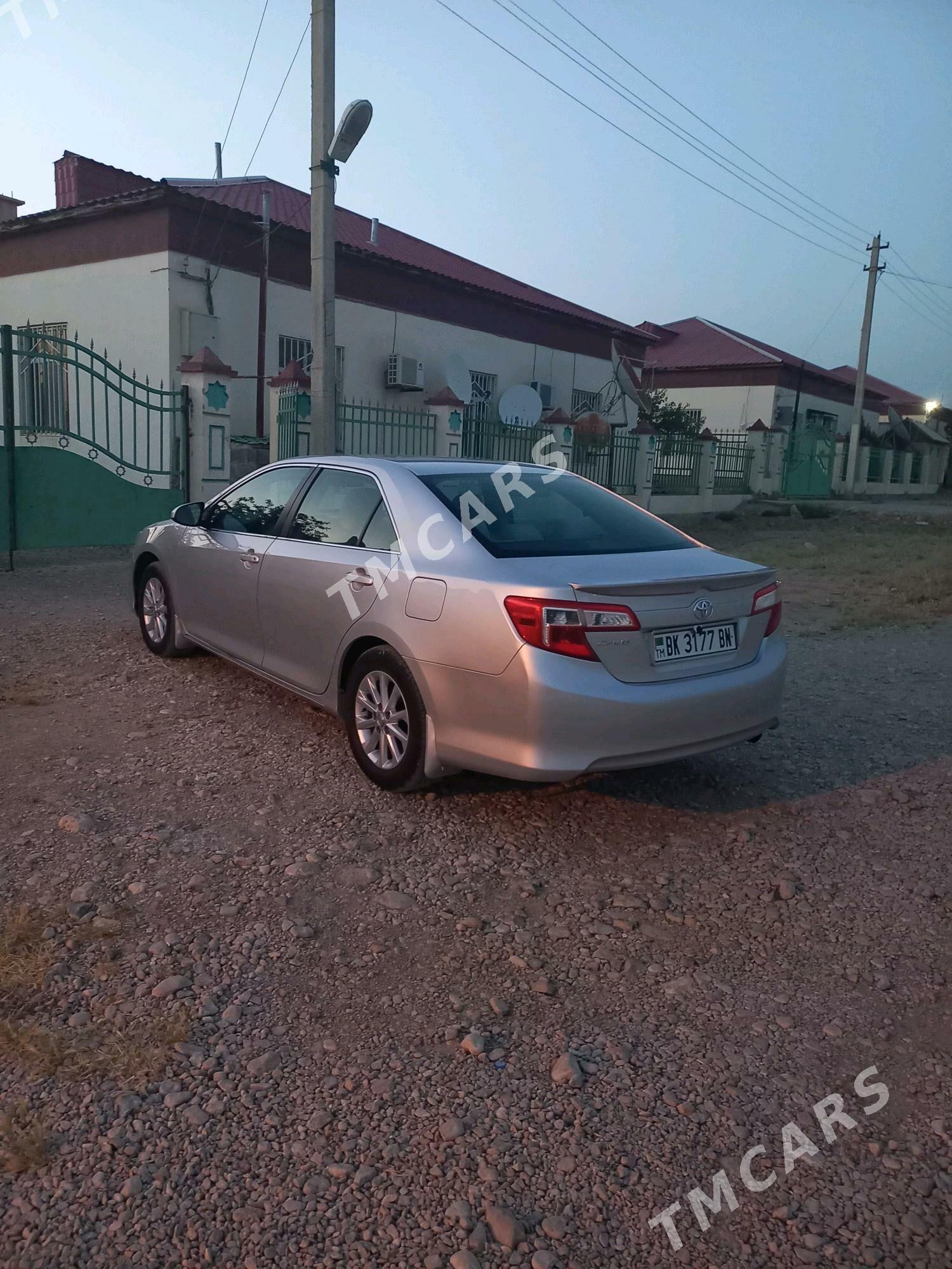 Toyota Camry 2012 - 240 000 TMT - Балканабат - img 3