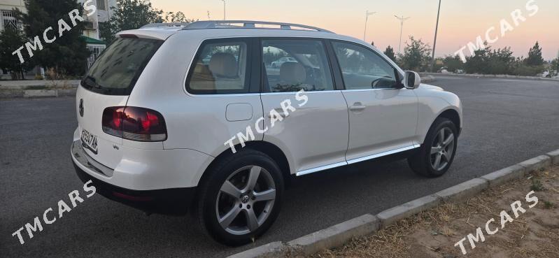 Volkswagen Touareg 2005 - 147 000 TMT - Нефтегаз (ул. Андалиб-Юбилейная) - img 3