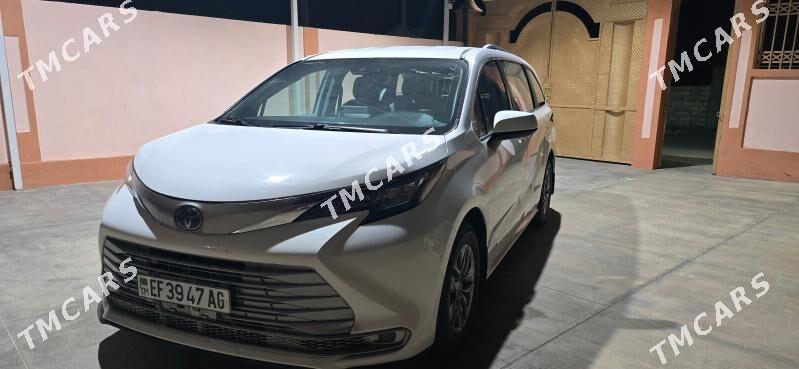 Toyota Sienna 2021 - 500 000 TMT - Ашхабад - img 2