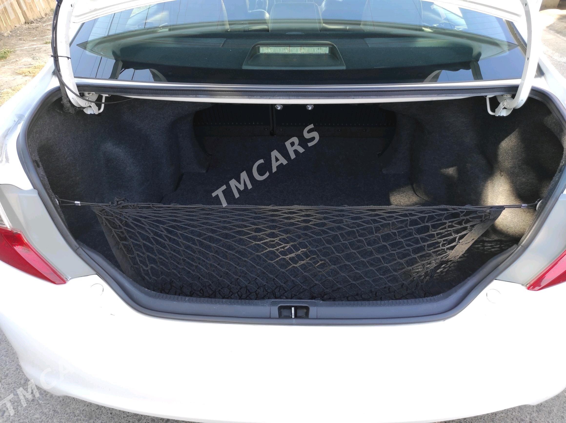 Toyota Camry 2012 - 230 000 TMT - 6 мкр - img 8