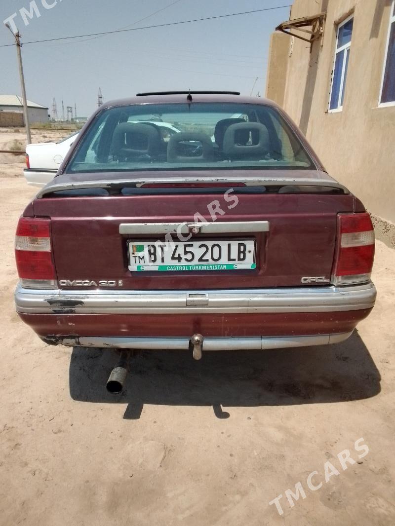Opel Omega 1991 - 13 000 TMT - Farap - img 1