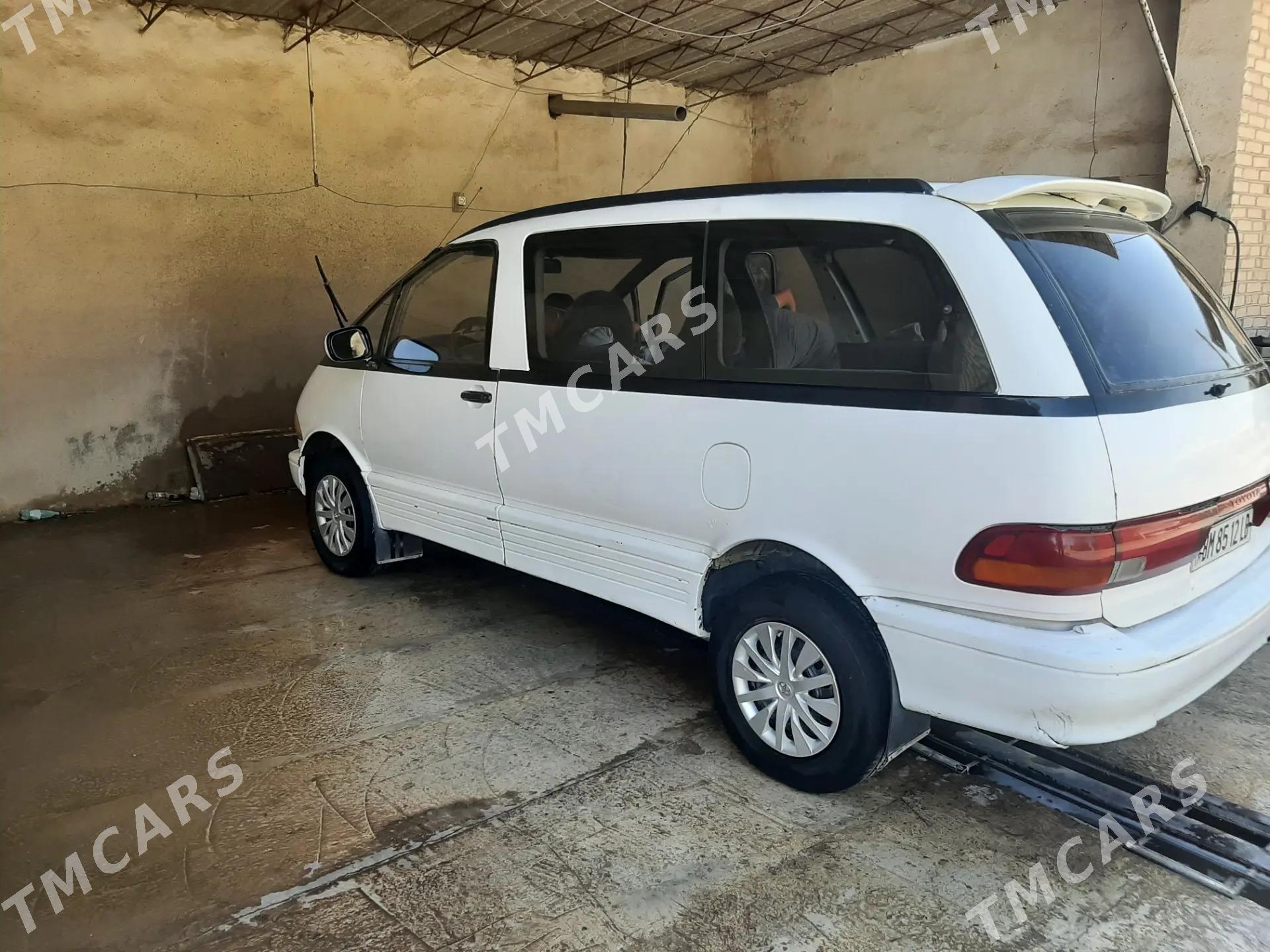 Toyota Previa 1991 - 75 000 TMT - Халач - img 2
