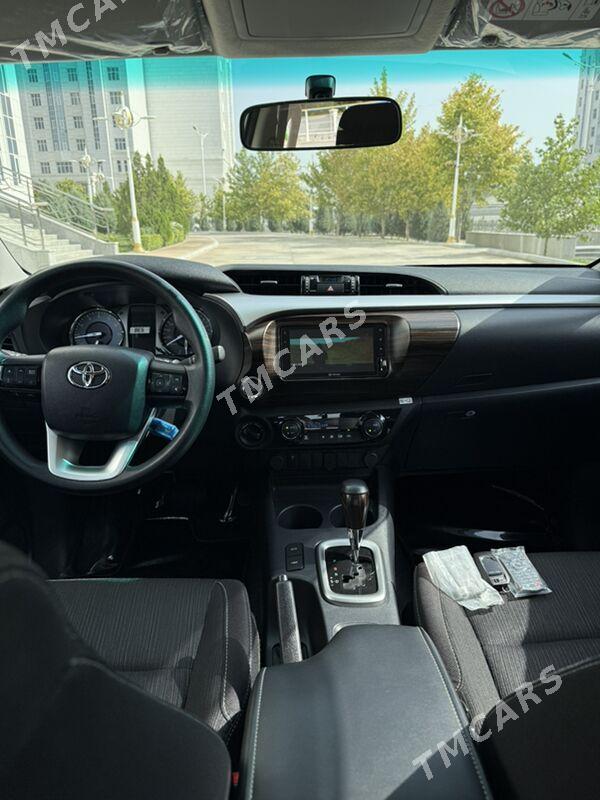 Toyota Hilux 2024 - 628 000 TMT - Ашхабад - img 7