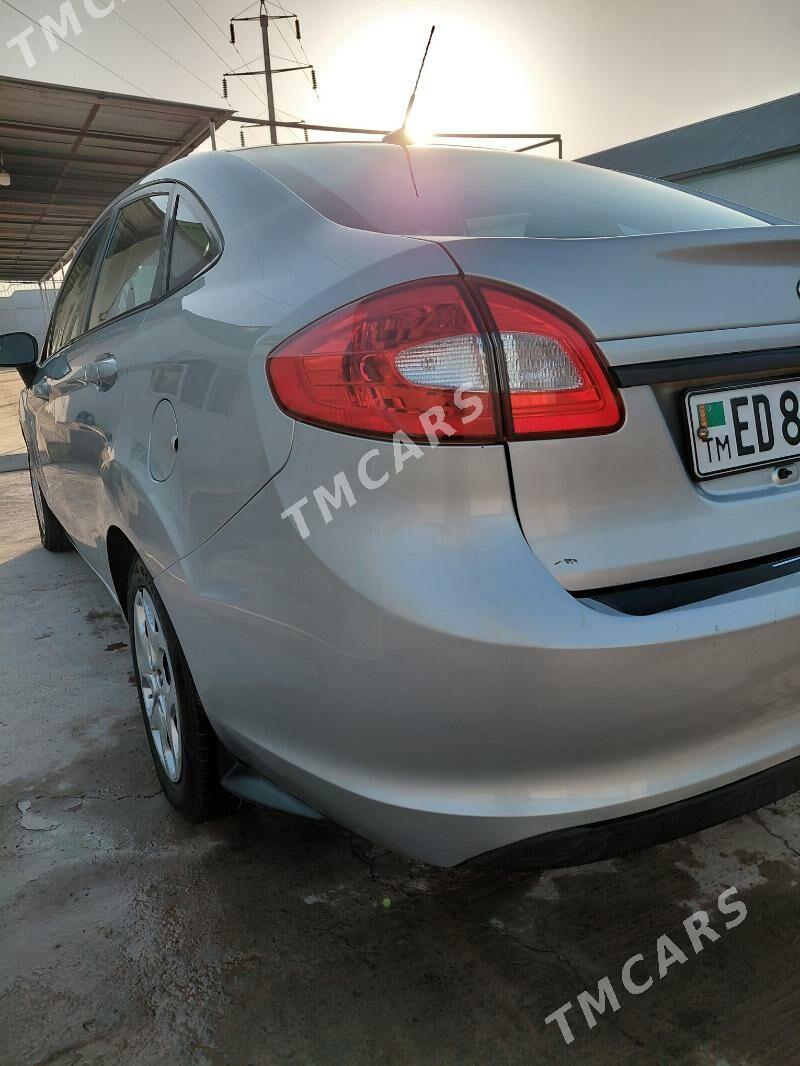 Ford Fiesta 2012 - 107 000 TMT - Херрикгала - img 2