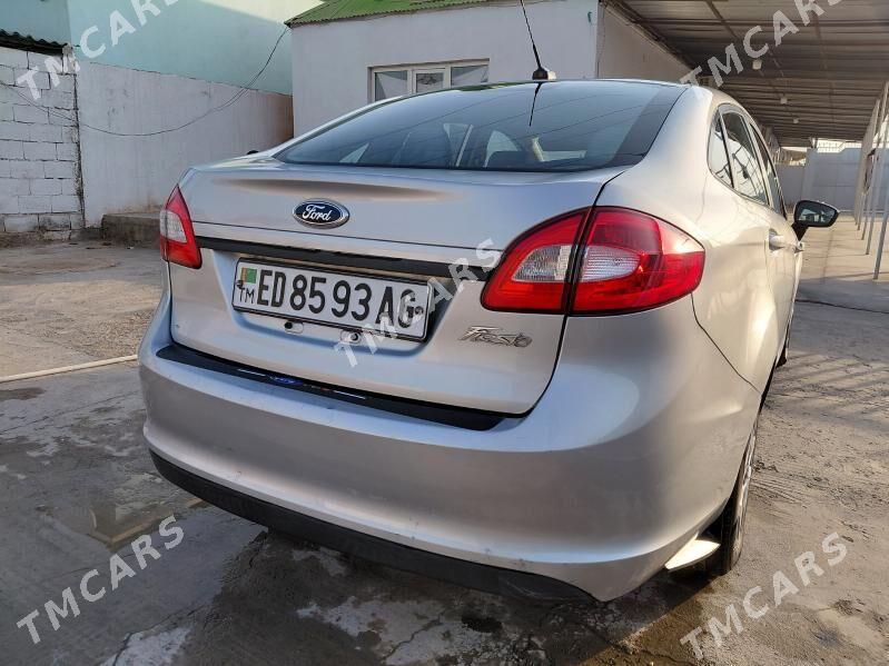 Ford Fiesta 2012 - 107 000 TMT - Херрикгала - img 4