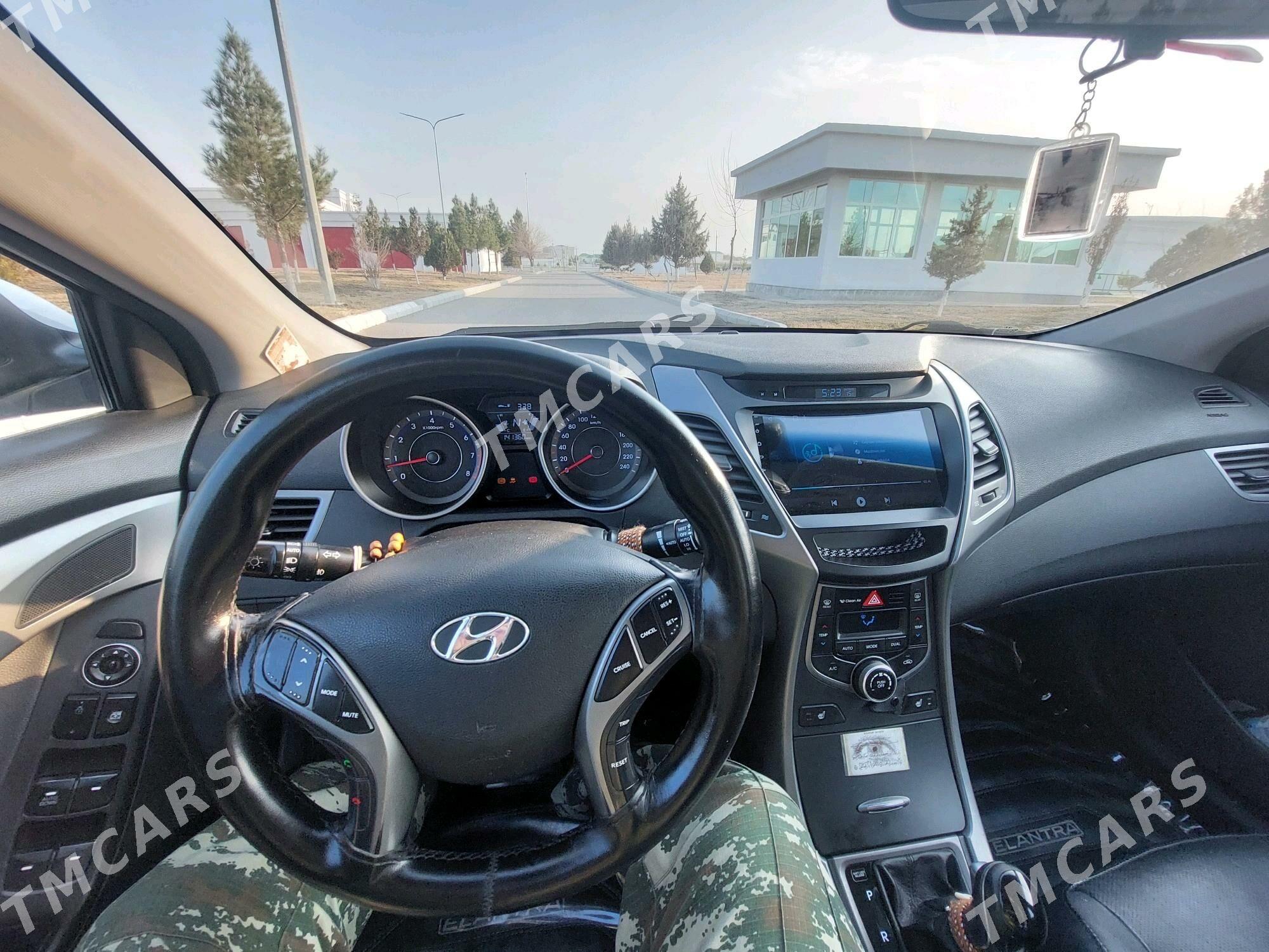 Hyundai Elantra 2014 - 190 000 TMT - Бузмеин - img 4