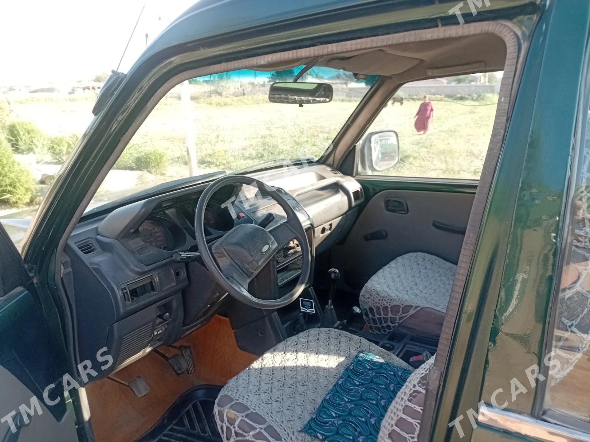 Mitsubishi Pajero 1995 - 50 000 TMT - Türkmenbaşy etr. - img 2