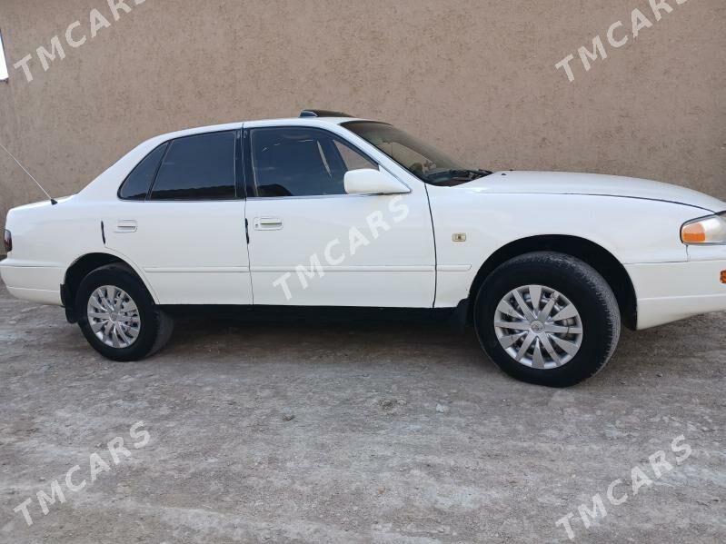 Toyota Camry 1995 - 70 000 TMT - етр. Туркменбаши - img 5