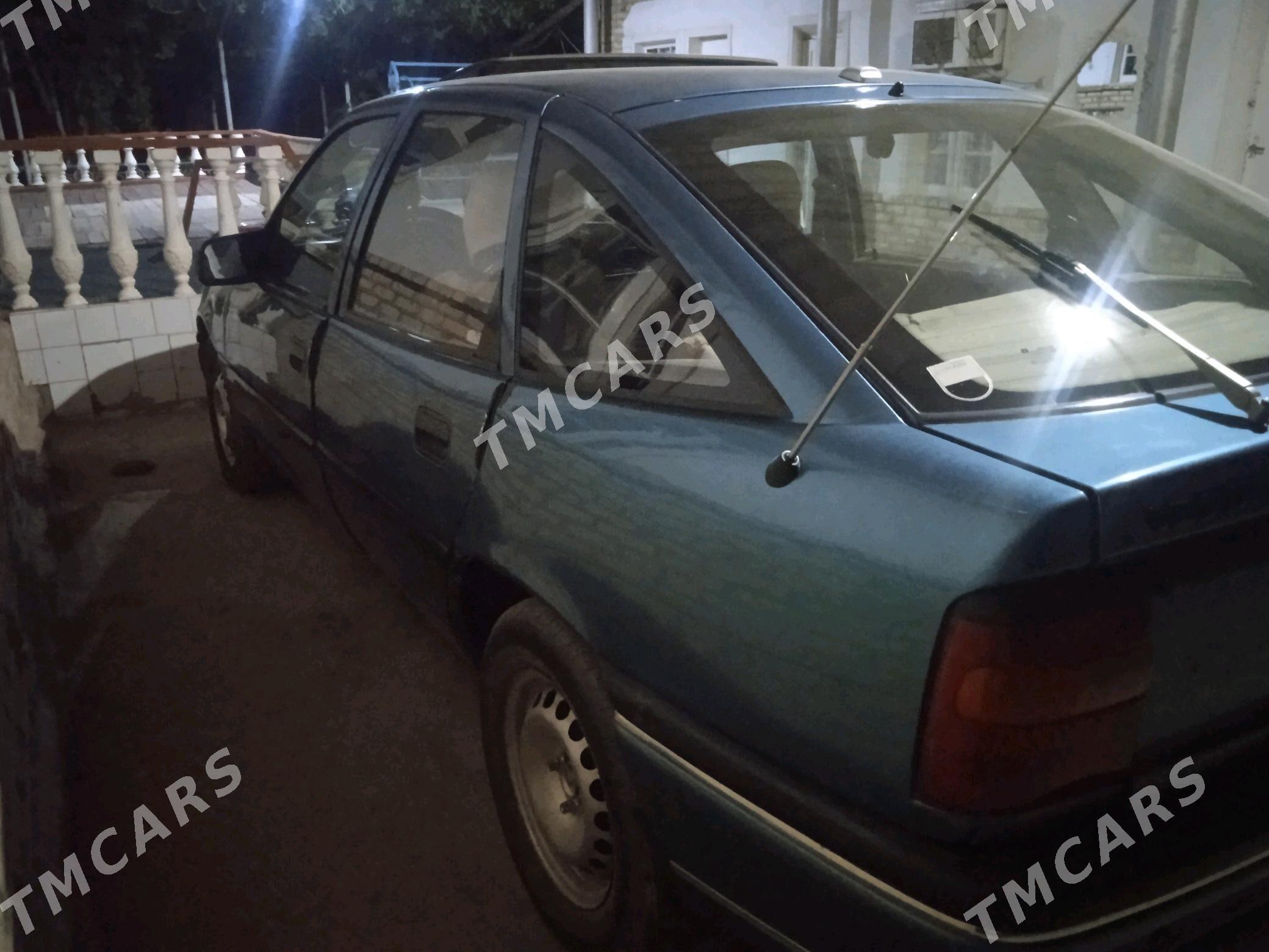 Opel Vectra 1993 - 24 000 TMT - Sakarçäge - img 3