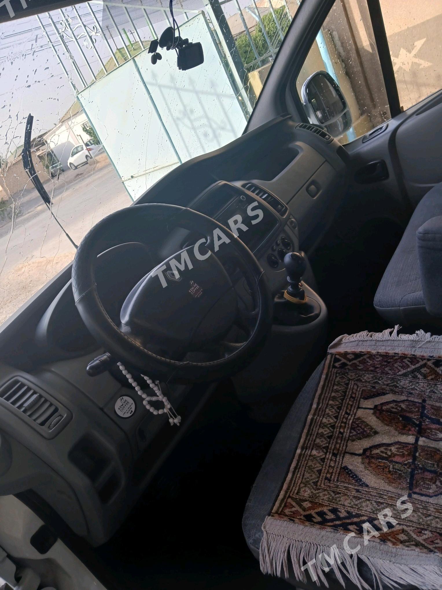 Renault Trafic 2014 - 145 000 TMT - 15-nji tapgyr - img 3