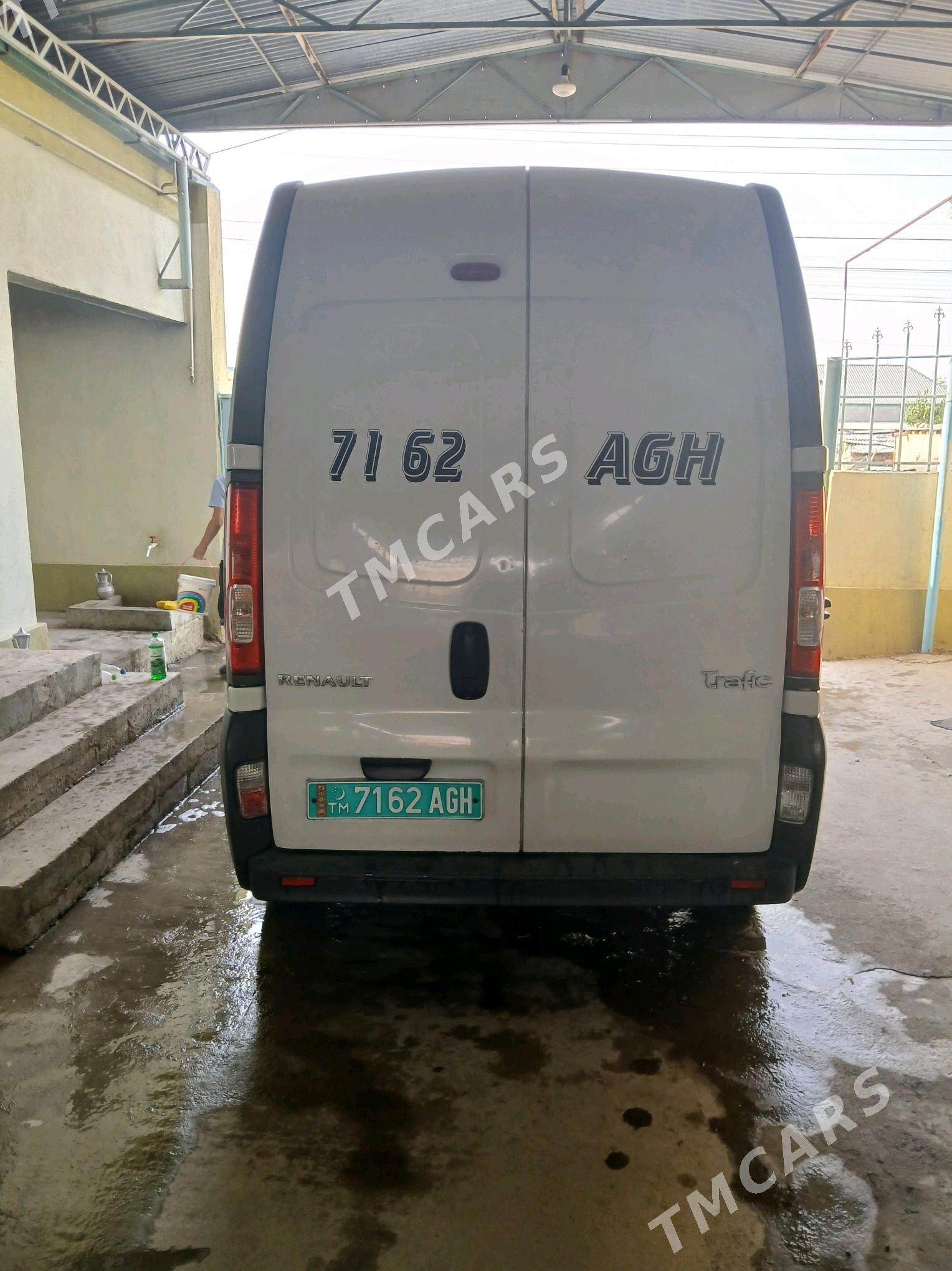 Renault Trafic 2014 - 145 000 TMT - 15-nji tapgyr - img 4