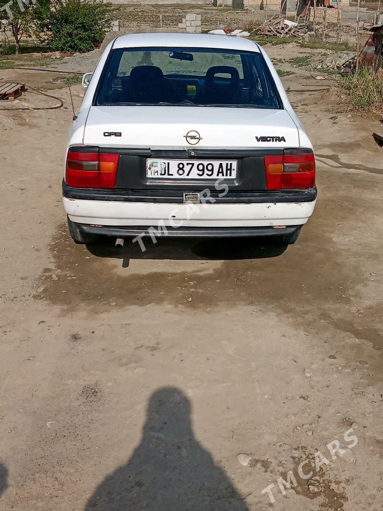 Opel Vectra 1990 - 22 000 TMT - Bäherden - img 4