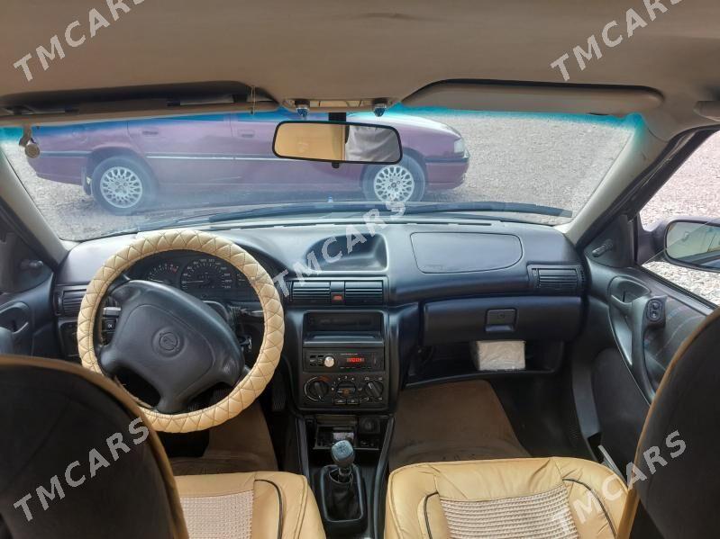 Opel Astra 1996 - 50 000 TMT - Губадаг - img 2