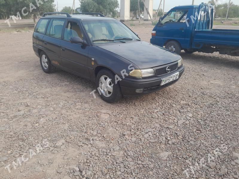 Opel Astra 1996 - 50 000 TMT - Губадаг - img 3