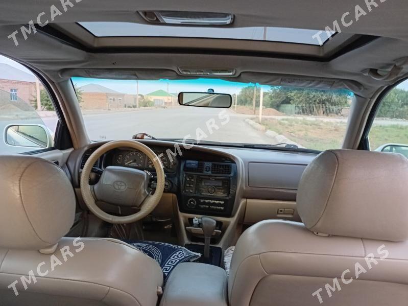 Toyota Avalon 1998 - 125 000 TMT - Бахарден - img 3
