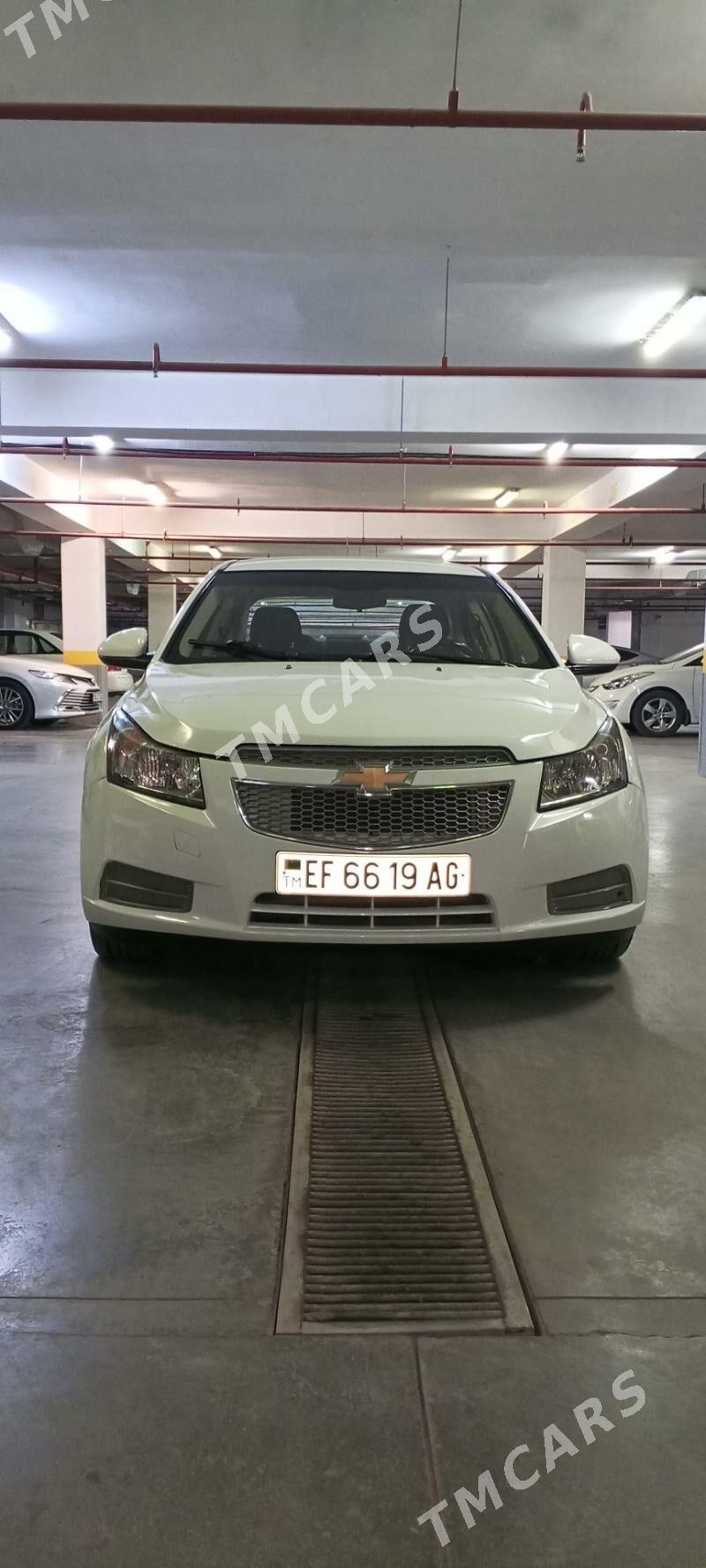 Chevrolet Cruze 2011 - 115 000 TMT - ул. Подвойского (Битарап Туркменистан шаёлы) - img 3
