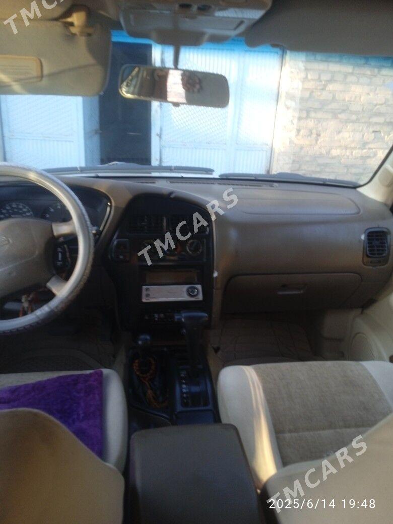 Nissan Pathfinder 1997 - 80 000 TMT - Гурбансолтан Едже - img 10