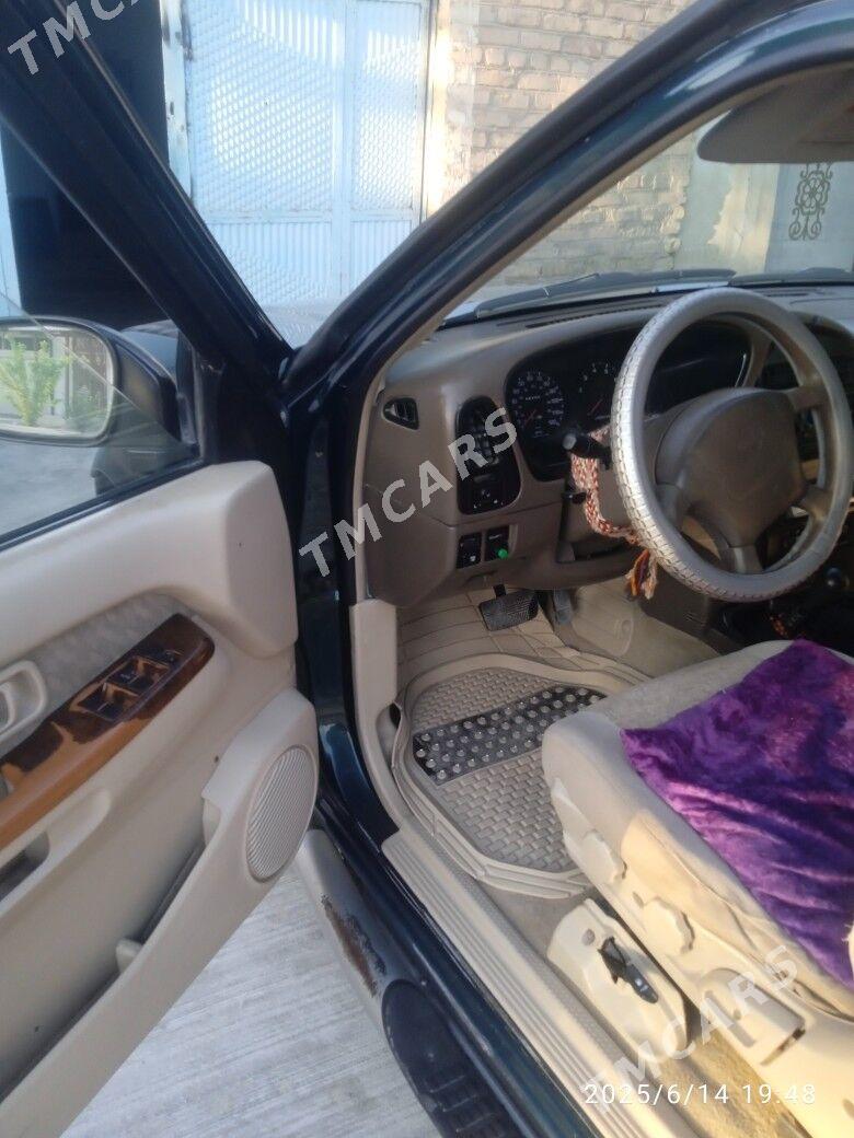 Nissan Pathfinder 1997 - 80 000 TMT - Гурбансолтан Едже - img 2