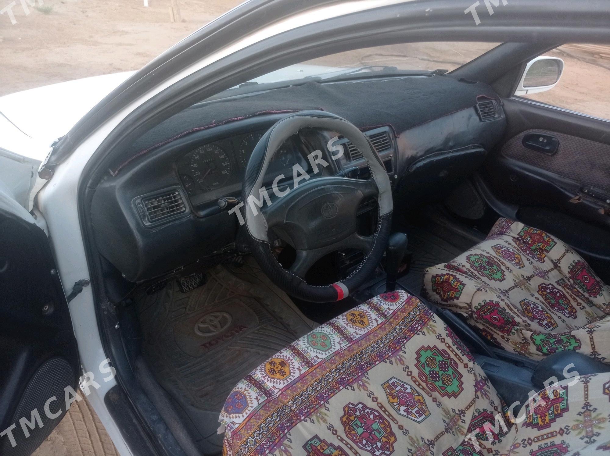 Toyota Sprinter 1993 - 30 000 TMT - Ёлётен - img 3
