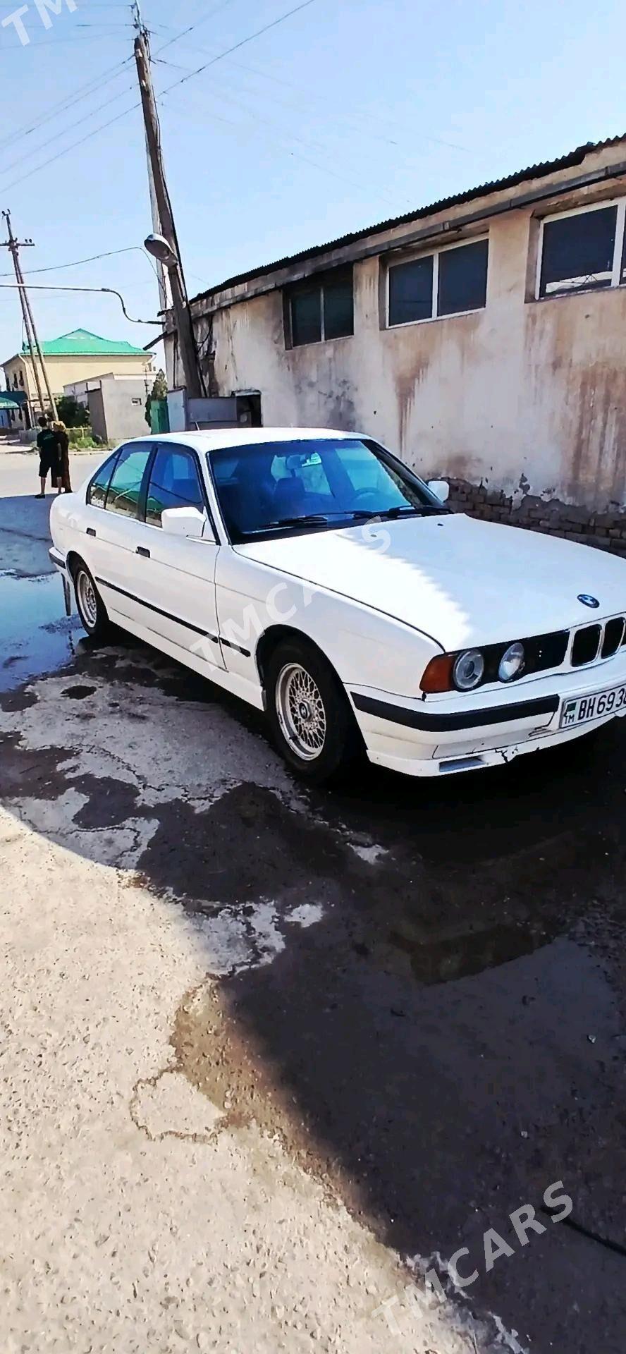BMW 520 1992 - 25 000 TMT - Туркменабат - img 4