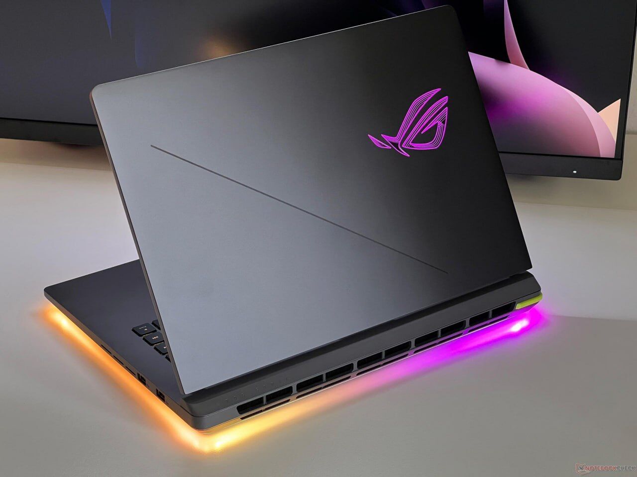 Rog StrixG16/RTX5080/32GB/2TB - Ашхабад - img 1